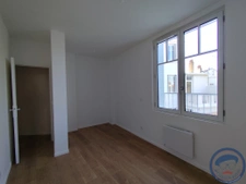 Appartement rénové avec balcon