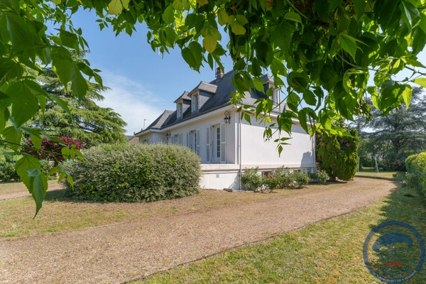 Belle Propriété au coeur de Montlouis-sur-Loire