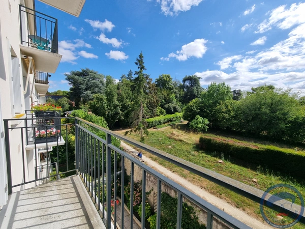 Appartement T2 rénové avec garage