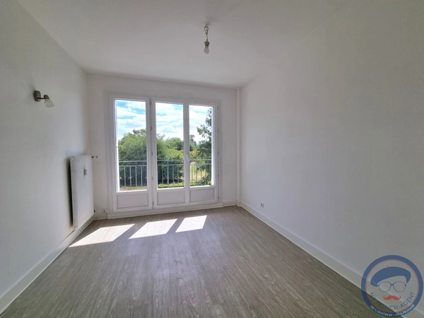 Appartement T2 rénové avec garage
