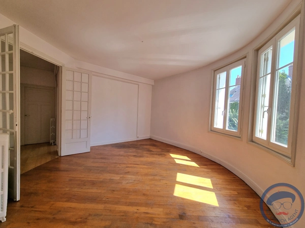 Appartement 4 pièces 3 chambres proche jardin des Prébendes