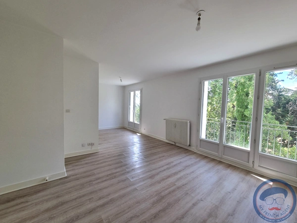 Appartement T2 rénové avec garage
