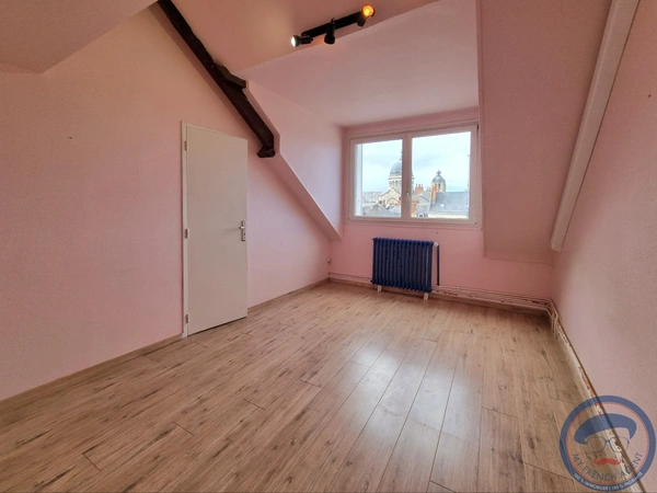 Appartement type 4 Tours hyper centre