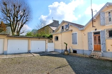 Lot de 3 Maisons / Immeuble