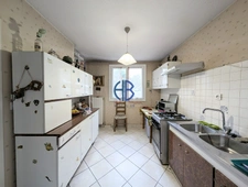 APPARTEMENT T 3 68 m² GARAGE ET CAVE quartier aux aménagements récents.