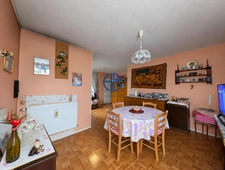 APPARTEMENT T 3 68 m² GARAGE ET CAVE quartier aux aménagements récents.