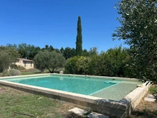 VACANCES EN PROVENCE - MAISON AU CALME AVEC PISCINE