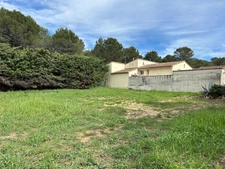 Rare terrain de 926m2 à Fontvieille