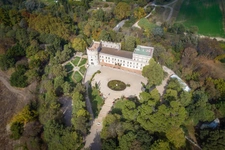 À vendre Château d'exception au cœur des Alpilles