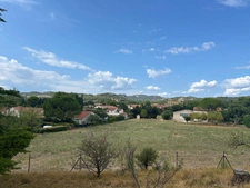 Terrain constructible de 2 500m2 avec vue sur les Alpilles