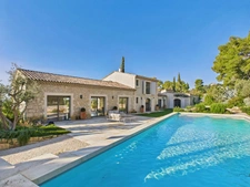 Magnifique propriété avec vue panoramique sur Maussane Les Alpilles
