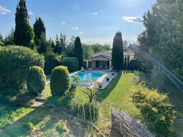 Jolie maison près du village de Fontvieille