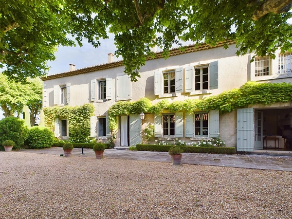 Magnifique propriété à Saint Remy de Provence de 400m2