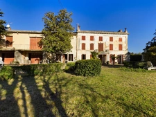 VENDU - Beau potentiel domaine à vendre