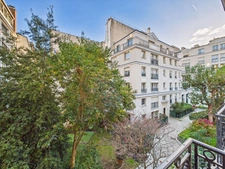 PARIS 17 - RESIDENCE  SENIOR LES HESPERIDES / VILLA MALESHERBES - CHARMANT 3 PIECES AVEC BALCON