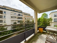 BOIS COLOMBES - A 2 PAS DE LA GARE DE BOIS COLOMBES / CHARMANT 2P AVEC TERRASSE ET PARKING