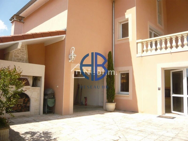 Maison Charnecles 6 pièce(s) 302 m2