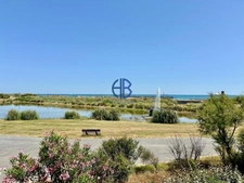 ROCHELONGUE - T2 TERRASSE VUE SUR MER-PISCINE-PARKING ET CELLIER