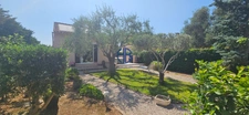MONTADY - VILLA AVEC DEPENDANCE SUR UN TERRAIN ARBORE