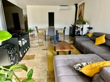 Quartier Mairie -Maison T6 entièrement rénovée avec jardin et garage