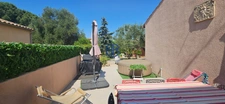 MONTADY - VILLA AVEC DEPENDANCE SUR UN TERRAIN ARBORE