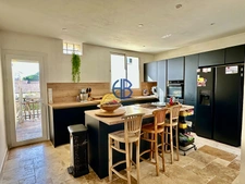 Quartier Mairie -Maison T6 entièrement rénovée avec jardin et garage