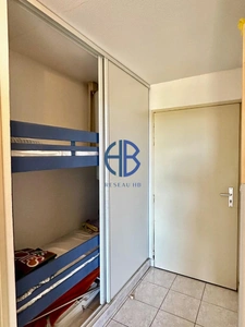 ROCHELONGUE - T2 TERRASSE VUE SUR MER-PISCINE-PARKING ET CELLIER