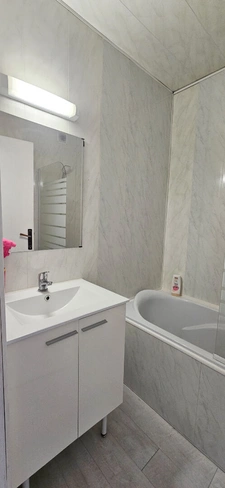 CAP D'AGDE CENTRE PORT DERNIER ETAGE T5 AVEC TERRASSE