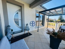 Maison lumineuse et chaleureuse à Saint-Chef