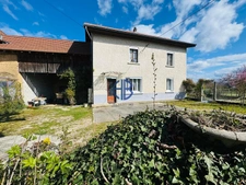 Maison en pisé pleine de charme à réinventer . fort potentiel !