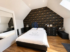 À vendre ! Magnifique maison mitoyenne entièrement rénovée 3 chambres ? Grand garage ? Environ 110 m² habitables