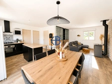 Maison Les Abrets En Dauphine 4 pièce(s) 90 m2