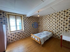 Maison en pisé pleine de charme à réinventer . fort potentiel !