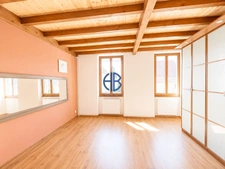 Charmante maison individuelle rénovée de 102,41 m² au coeur du village des Avenières