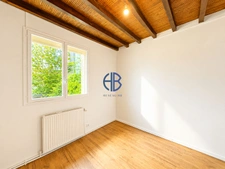 Charmante maison individuelle rénovée de 102,41 m² au coeur du village des Avenières