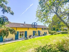 Longère de caractère unique à Faverges De La Tour 318 m2