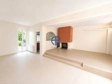 Charmante maison individuelle rénovée de 102,41 m² au coeur du village des Avenières