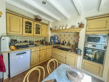 Grande longère  à Faverges De La Tour 318 m2