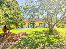 Grande longère  à Faverges De La Tour 318 m2