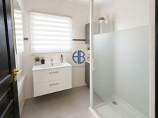 À vendre ! Magnifique maison mitoyenne entièrement rénovée ? 3 chambres ? Grand garage ? Environ 110 m² habitables
