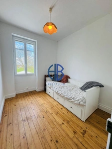 Maison Faverges De La Tour 5 pièce(s)