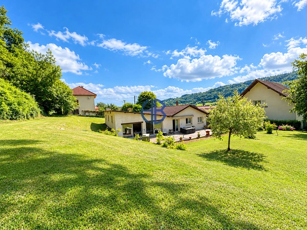 Maison de caractère 210 m² avec piscine intérieure ? Coup de coeur assuré !