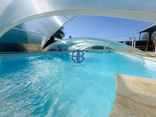 Plain-pied 4 chambres , terrain constructible PISCINE