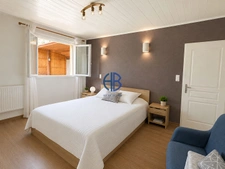 Maison Saint Geoire En Valdaine 7 pièce(s) 210 m2