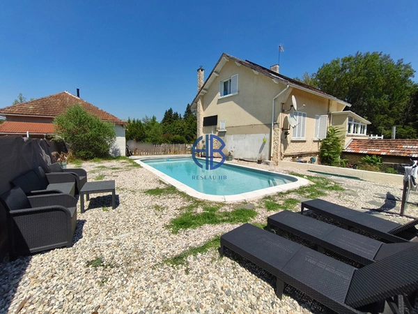 Maison Bouvesse Quirieu 5 pièce(s) 112 m2