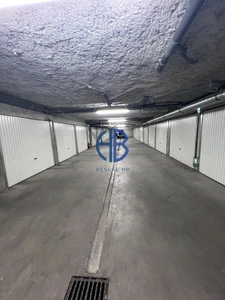 Garage Villeurbanne 18 m2