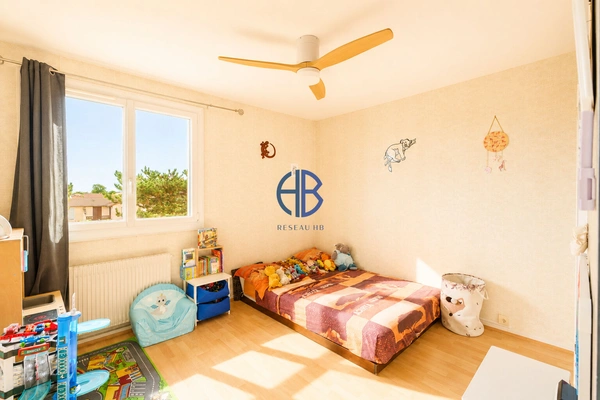 Appartement Saint Laurent De Mure 4 pièce(s) 80 m2