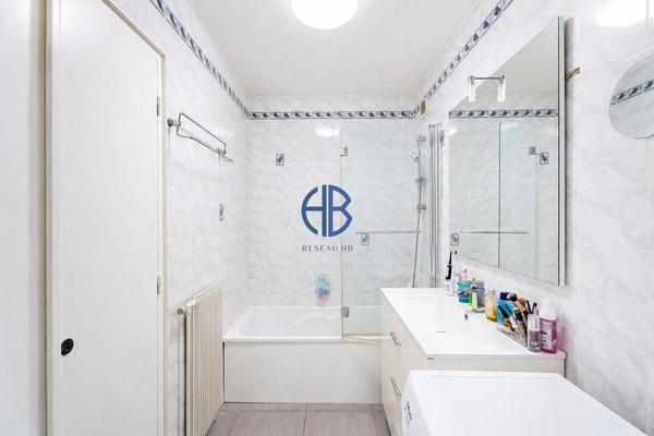 Appartement Saint Laurent De Mure 4 pièce(s) 80 m2