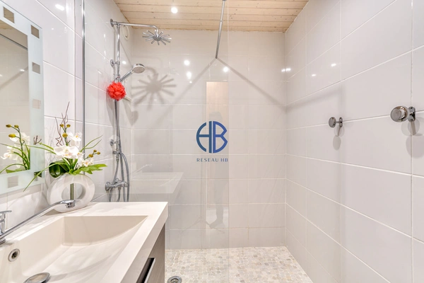 Appartement Chassieu 4 pièce(s) 93 m2