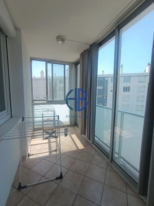 Appartement type 4, cave et garage et place de parking